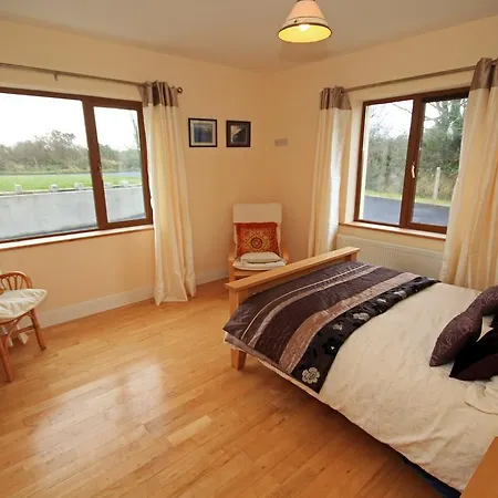 לינה וארוחת בוקר Western Greenway