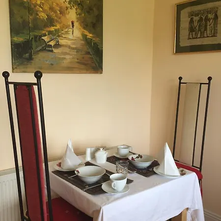 Western Greenway לינה וארוחת בוקר קאסלבר