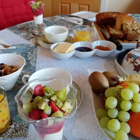 לינה וארוחת בוקר Western Greenway